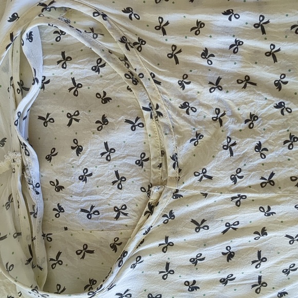 Lightweight & Airy Bow Patterned Tank Top, Pin Tucks, Racerback - Picture 9 of 9